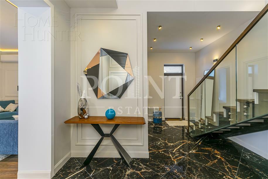 3-этажный коттедж 400 м² с отделкой