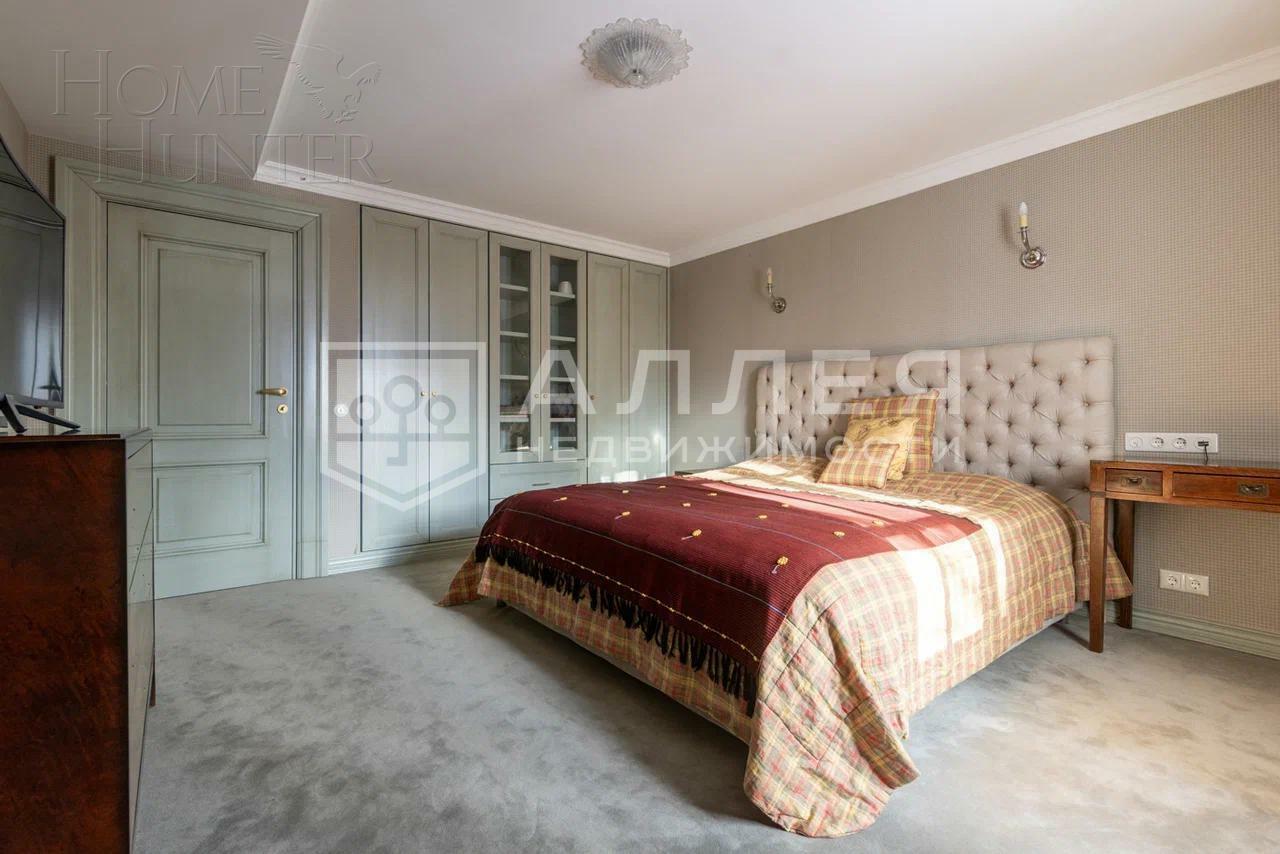 2-этажный коттедж 2 000 м² с отделкой