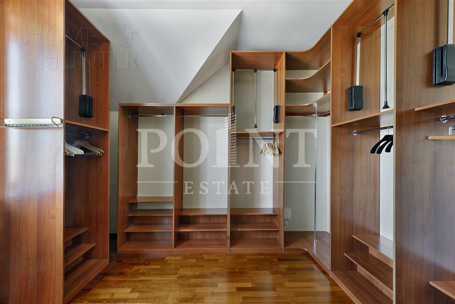 2-этажный коттедж 350 м² с отделкой