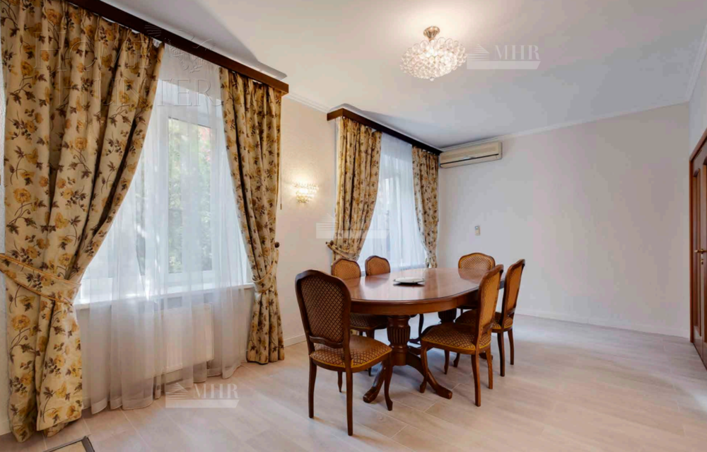 2-этажный коттедж 360 м² с отделкой