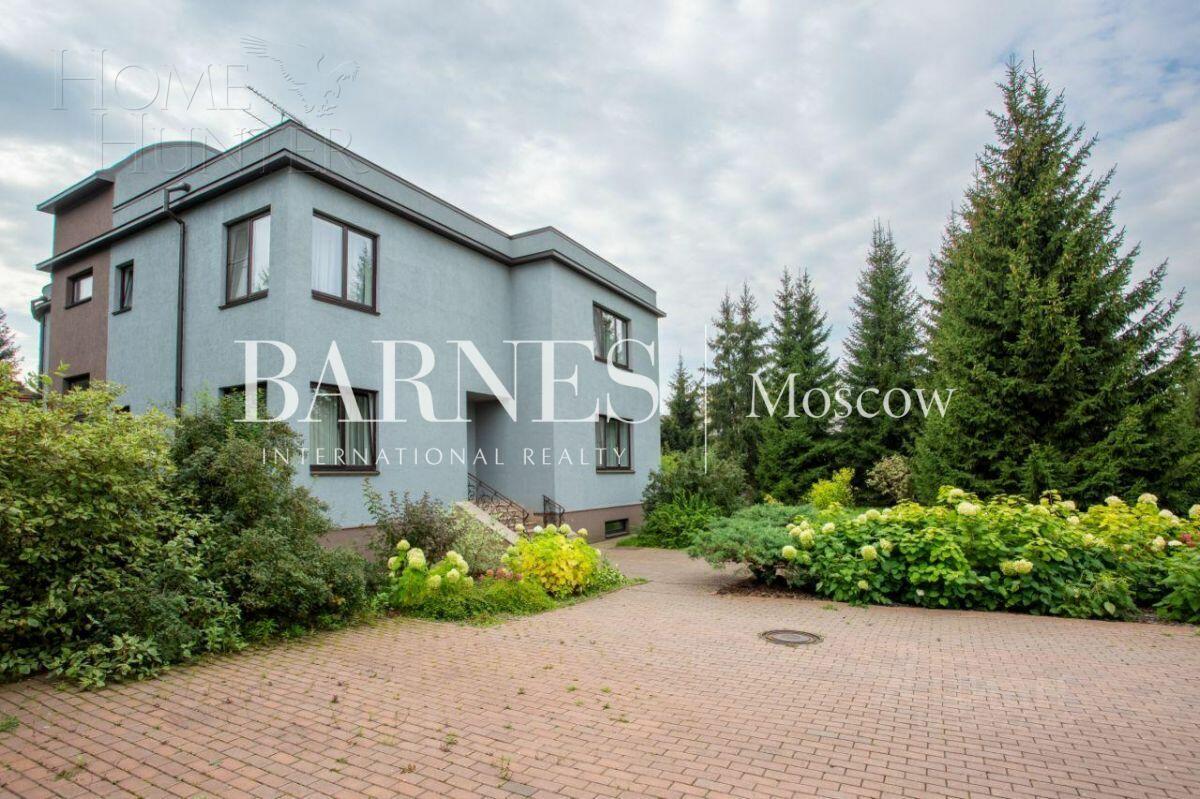 2-этажный коттедж 800 м² с отделкой