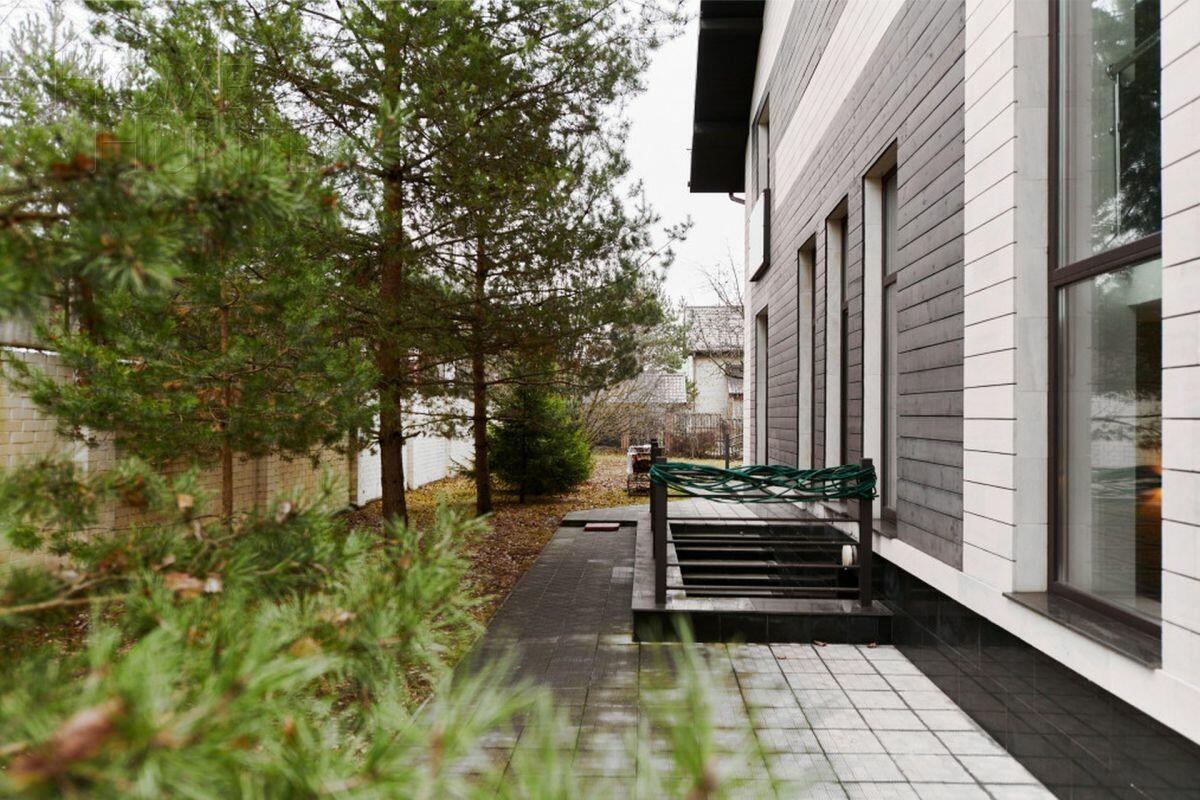 2-этажный коттедж 500 м² с отделкой