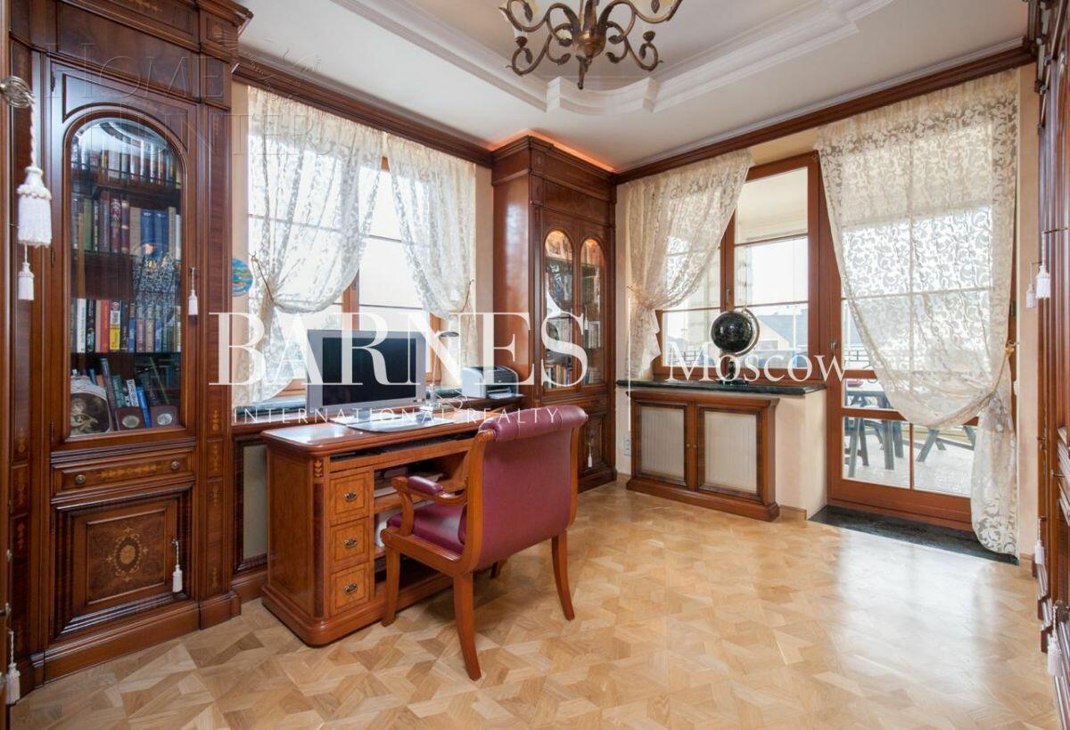 2-этажный коттедж 1 400 м² с отделкой