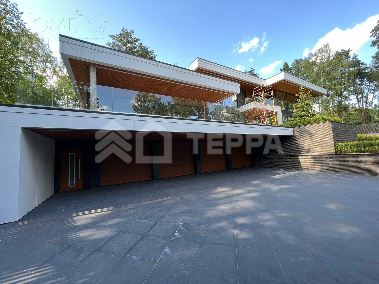 2-этажный коттедж 1 200 м² без отделки