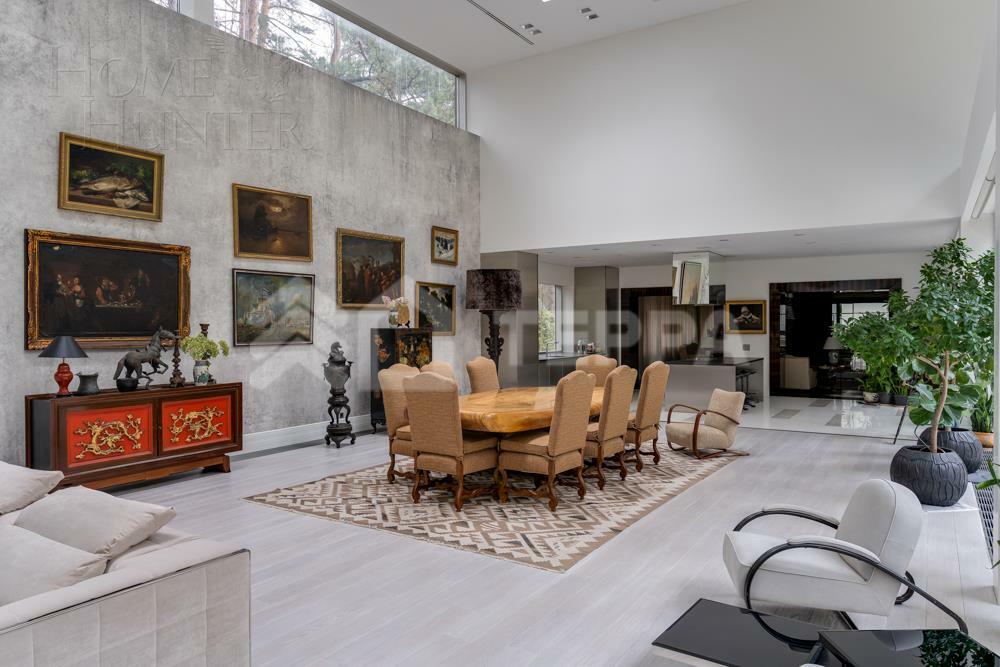 2-этажный коттедж 1 100 м² с отделкой