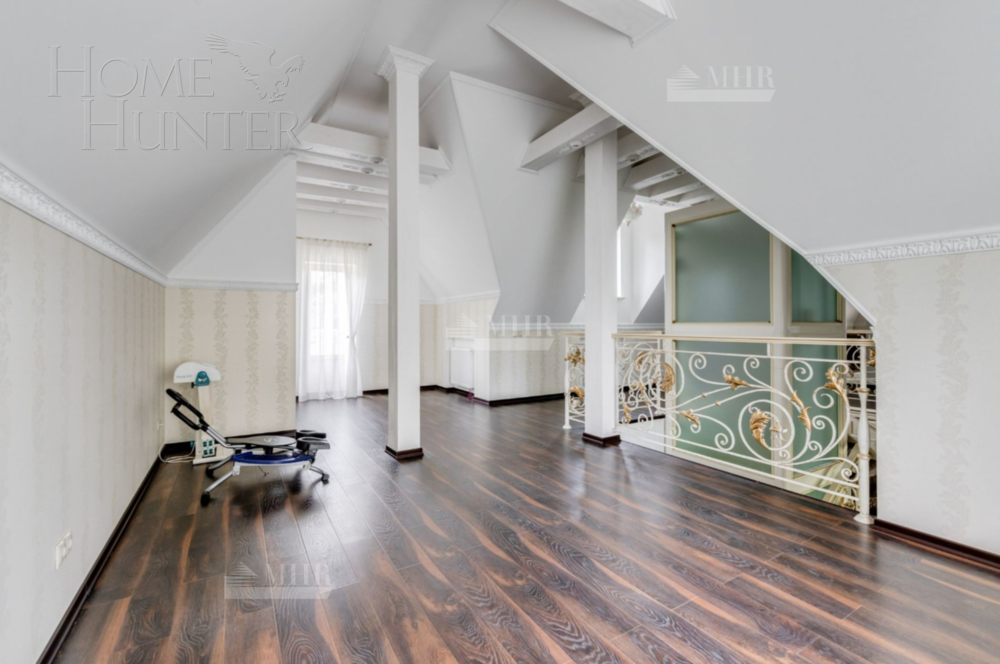 3-этажный коттедж 580 м² с отделкой