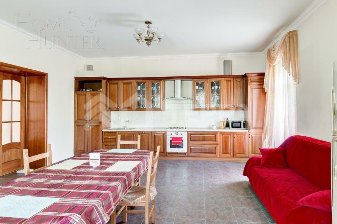 2-этажный коттедж 600 м² с отделкой