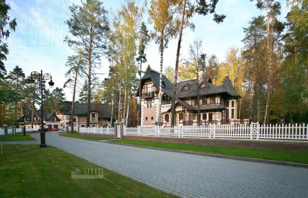 2-этажный коттедж 658 м² с отделкой