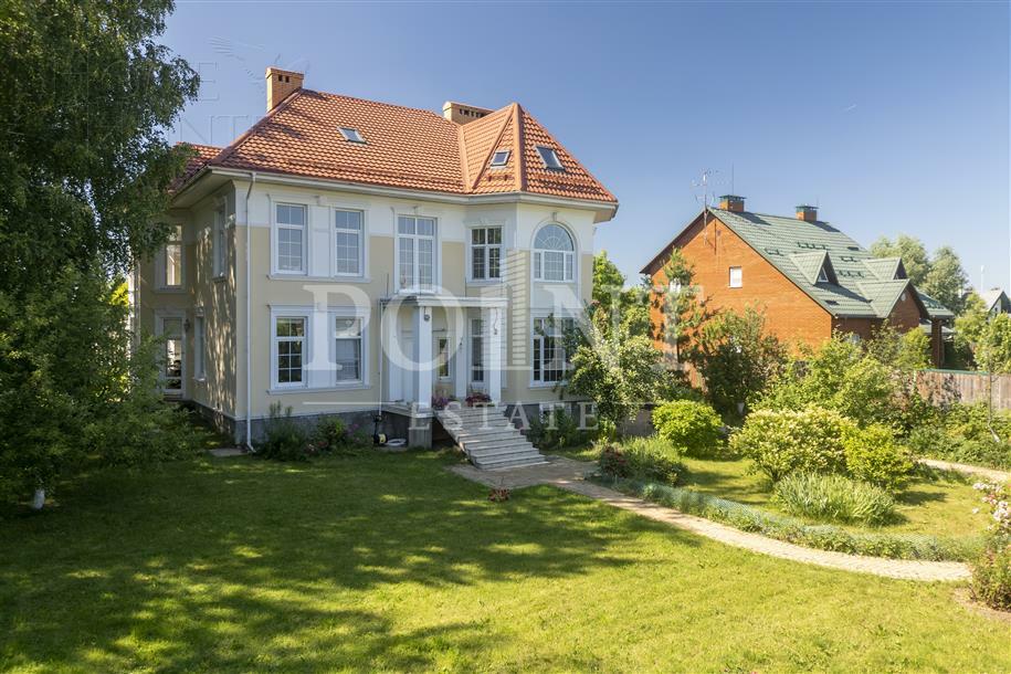 2-этажный коттедж 520 м² с отделкой