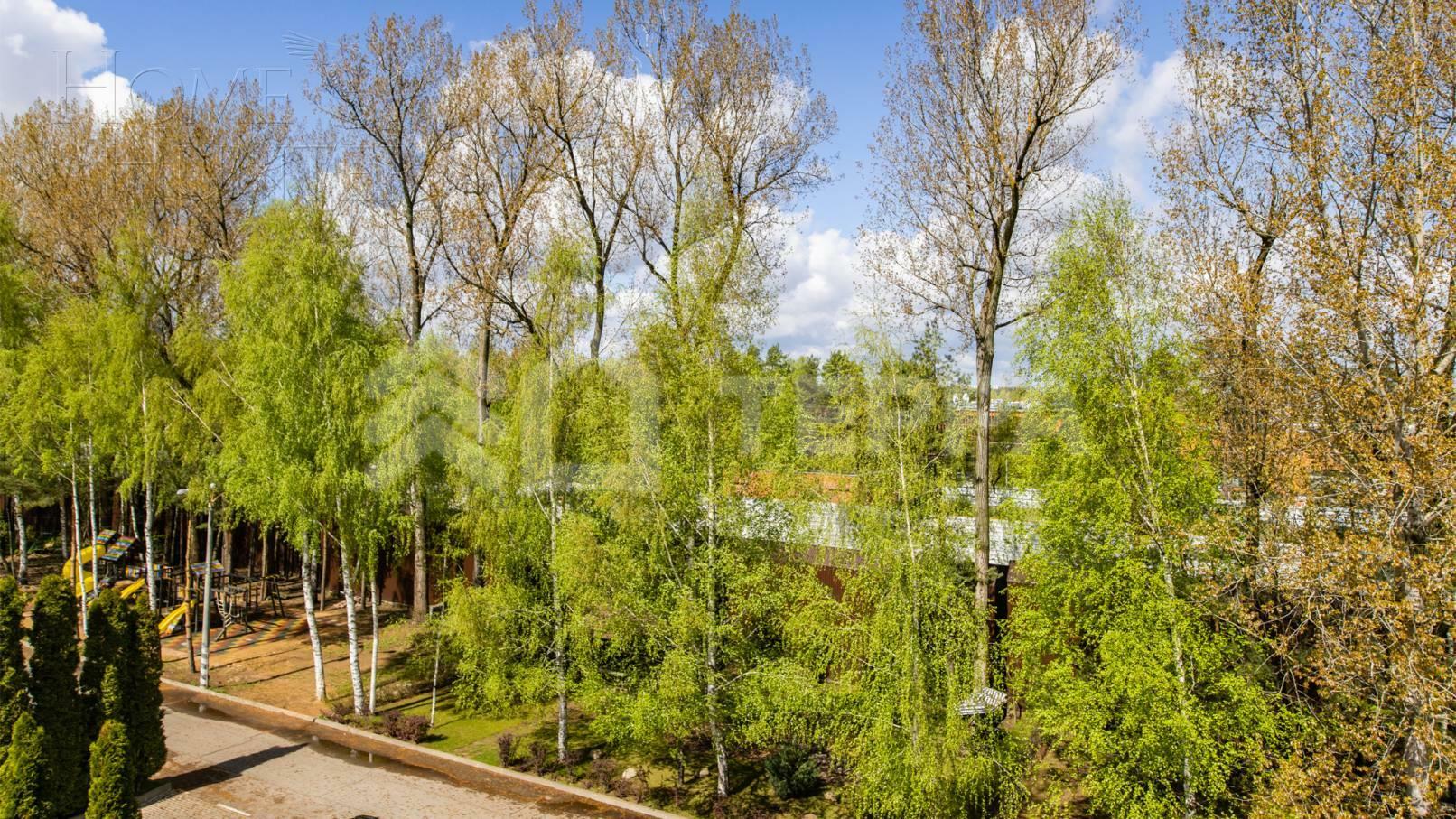 2-этажный коттедж 1 300 м² без отделки