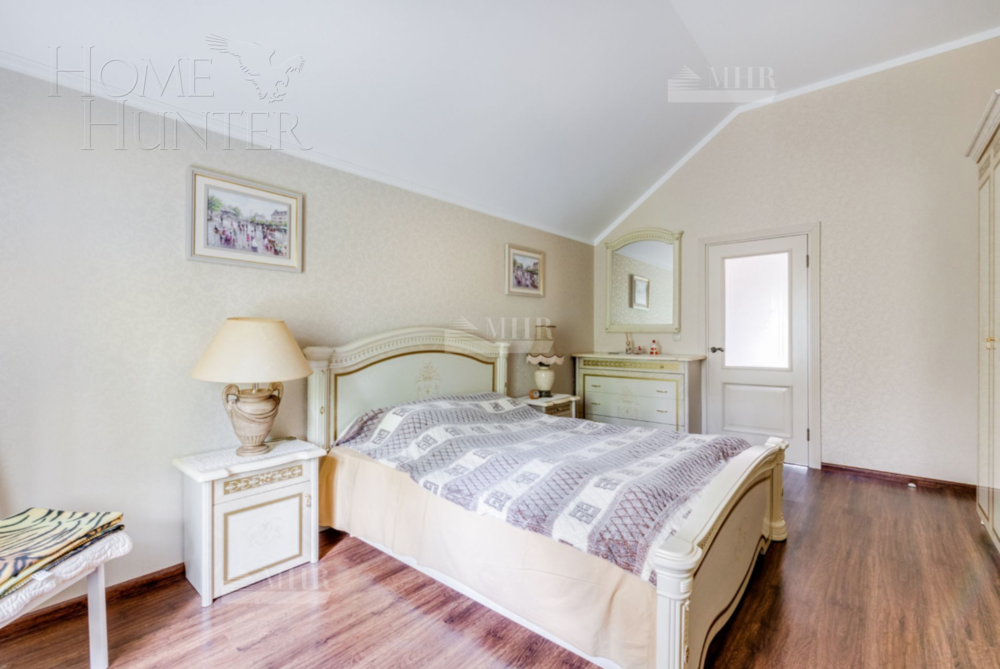 3-этажный коттедж 580 м² с отделкой