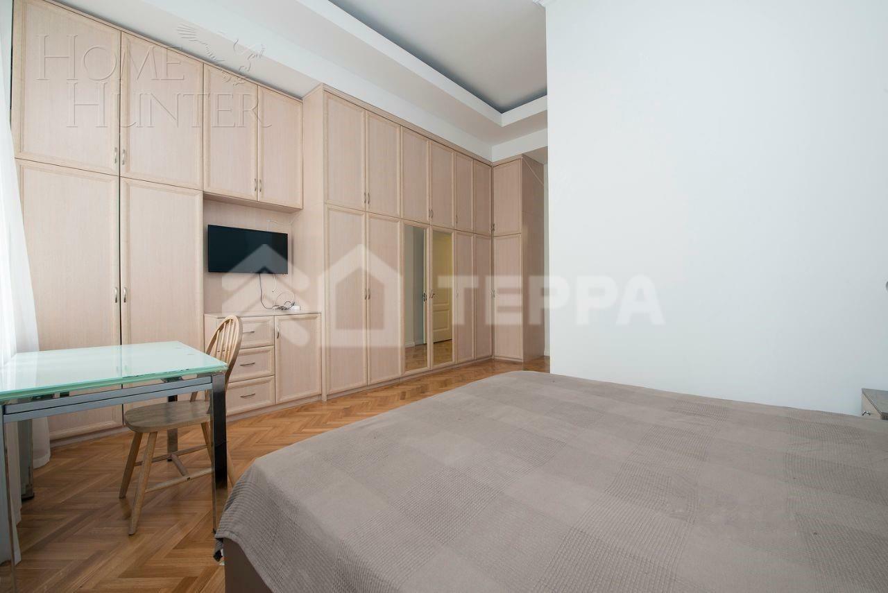 7-КОМН. КВАРТИРА С ОТДЕЛКОЙ 193.5 М² НА 3 ЭТАЖЕ