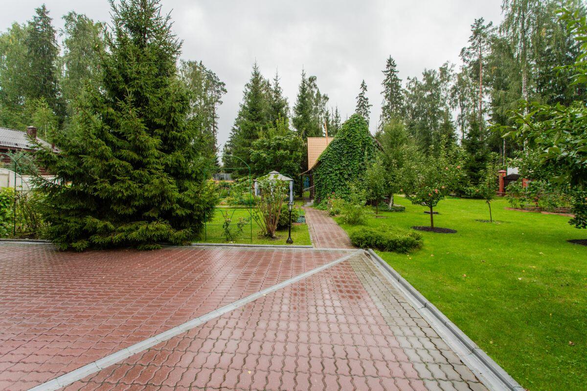 2-этажный коттедж 880 м² с отделкой