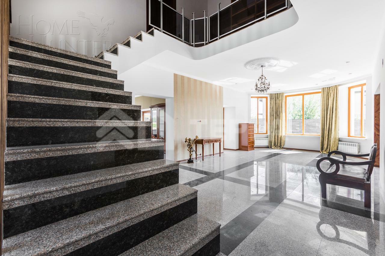 2-этажный коттедж 750 м² с отделкой