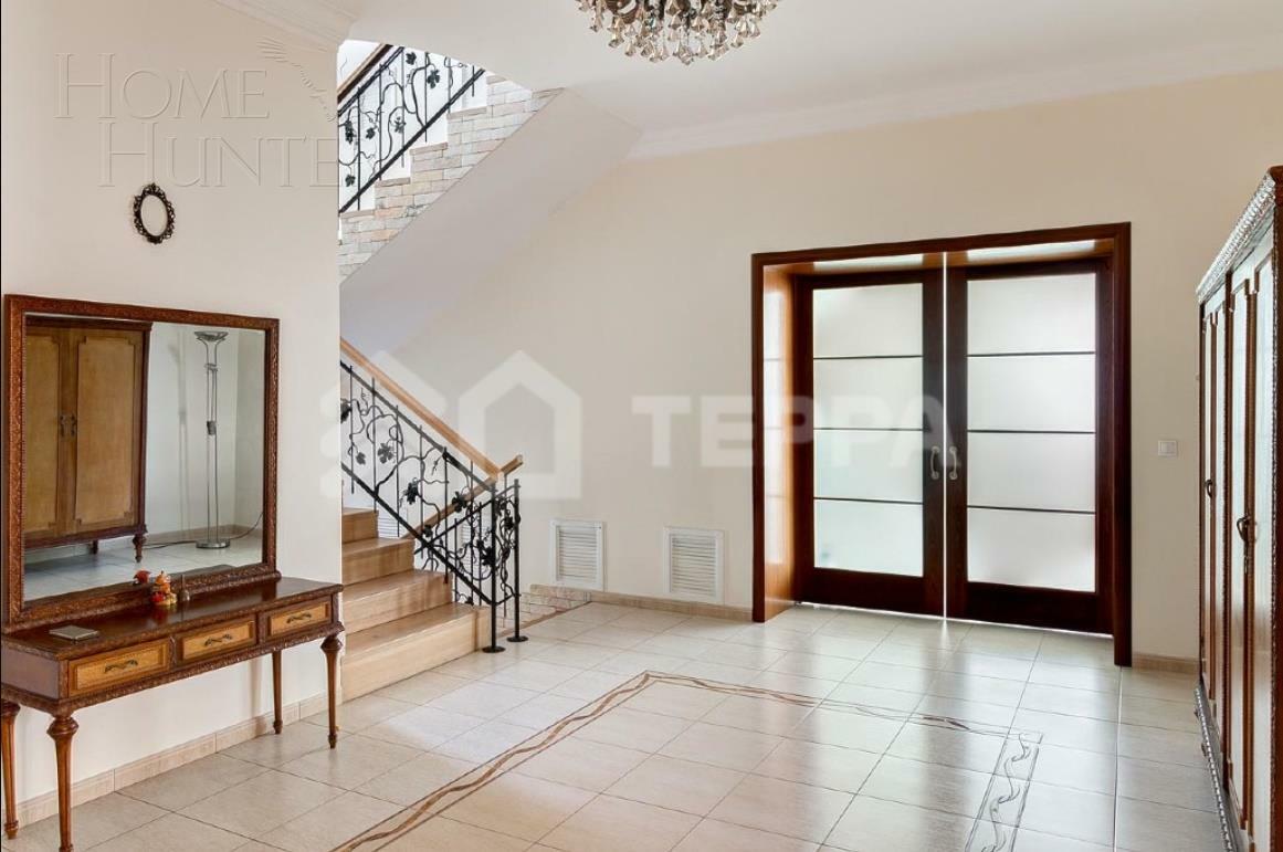 2-этажный коттедж 600 м² с отделкой