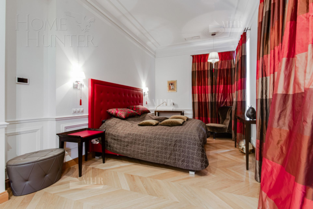 2-этажный коттедж 1 100 м² с отделкой