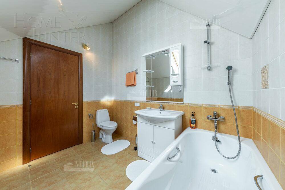 2-этажный коттедж 740 м² с отделкой