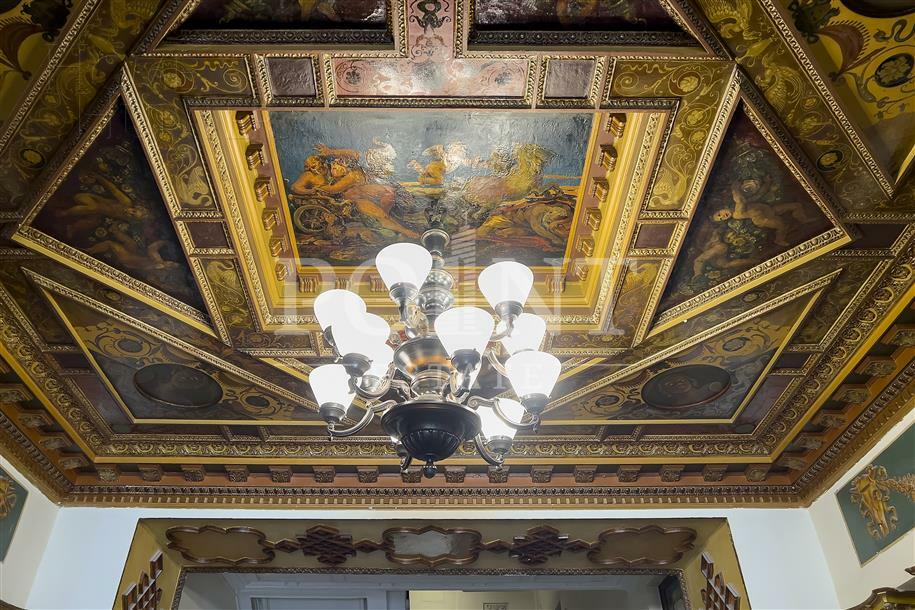 6-КОМН. КВАРТИРА С ОТДЕЛКОЙ 247.7 М² НА 4 ЭТАЖЕ