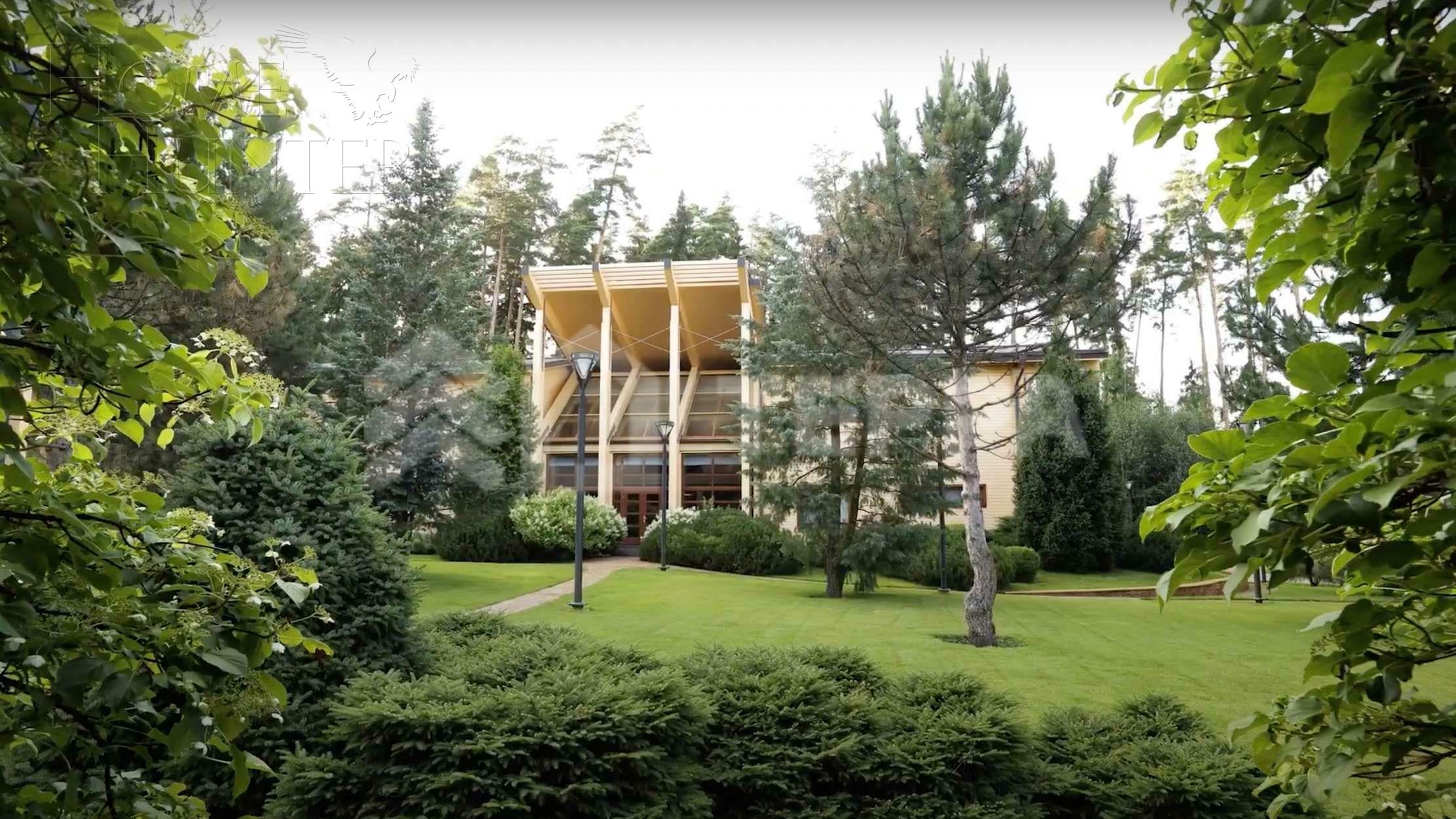 2-этажный коттедж 900 м² с отделкой