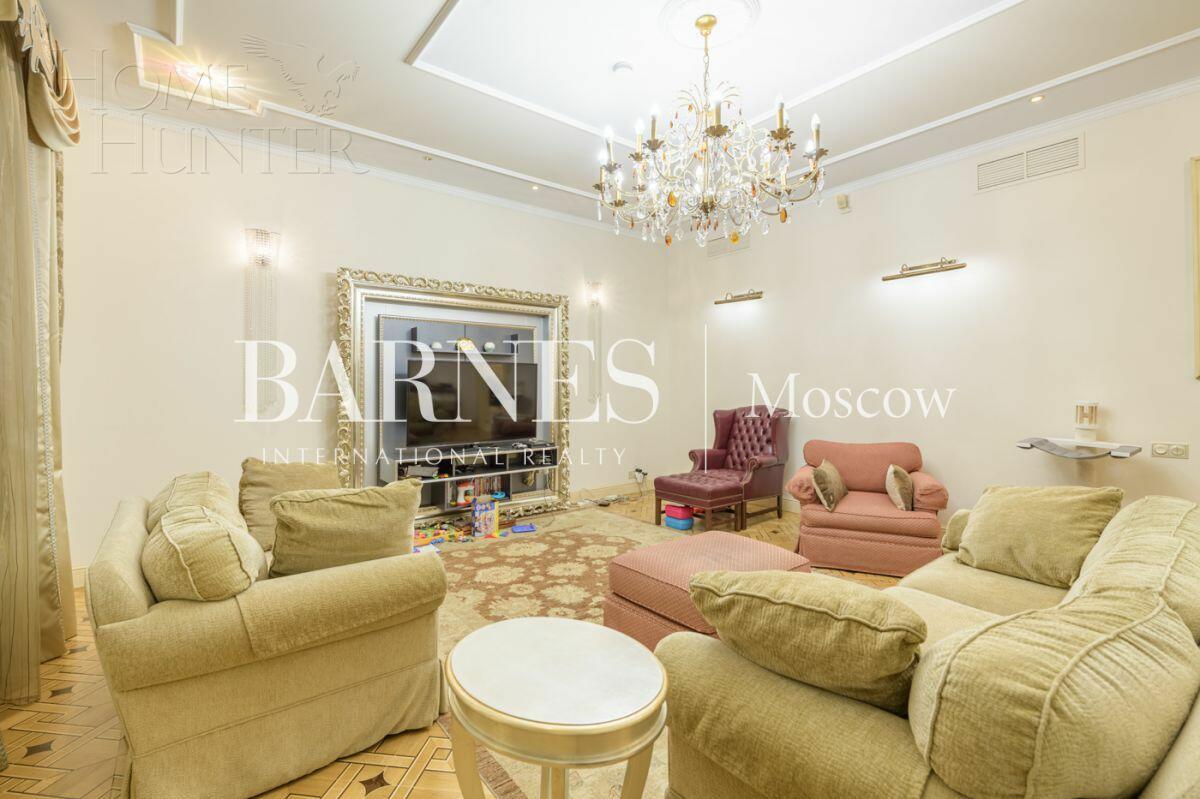 2-УРОВНЕВАЯ КВАРТИРА С ОТДЕЛКОЙ 420 М² НА 1 ЭТАЖЕ