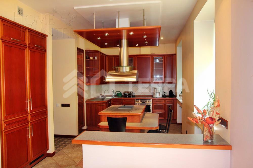 КОТТЕДЖ 800 м² с отделкой