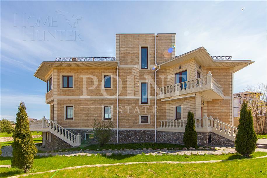 3-этажный коттедж 500 м² с отделкой