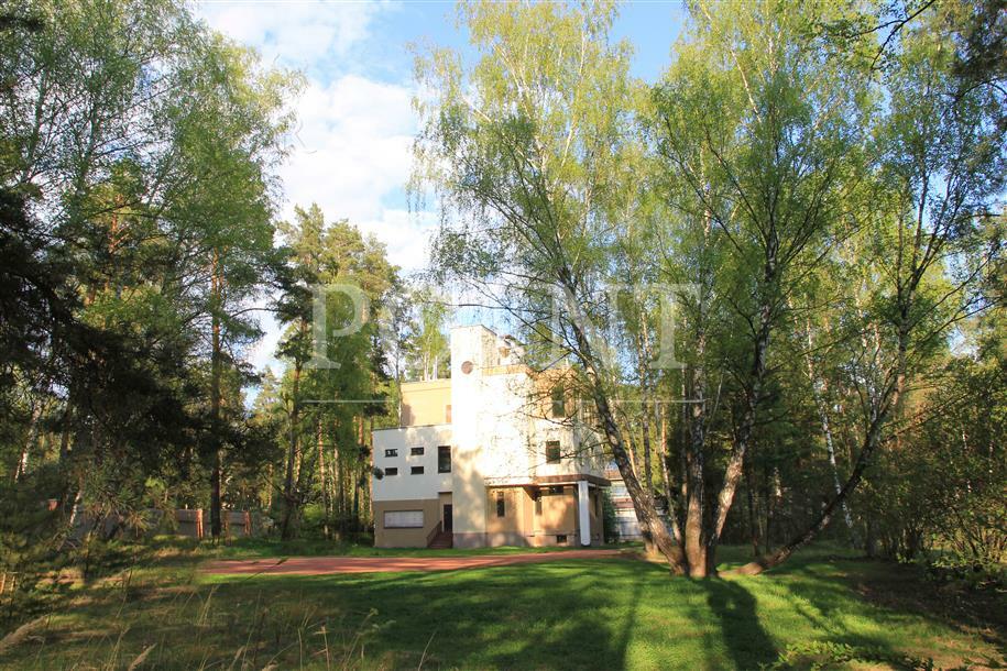 2-этажный коттедж 540 м² с отделкой