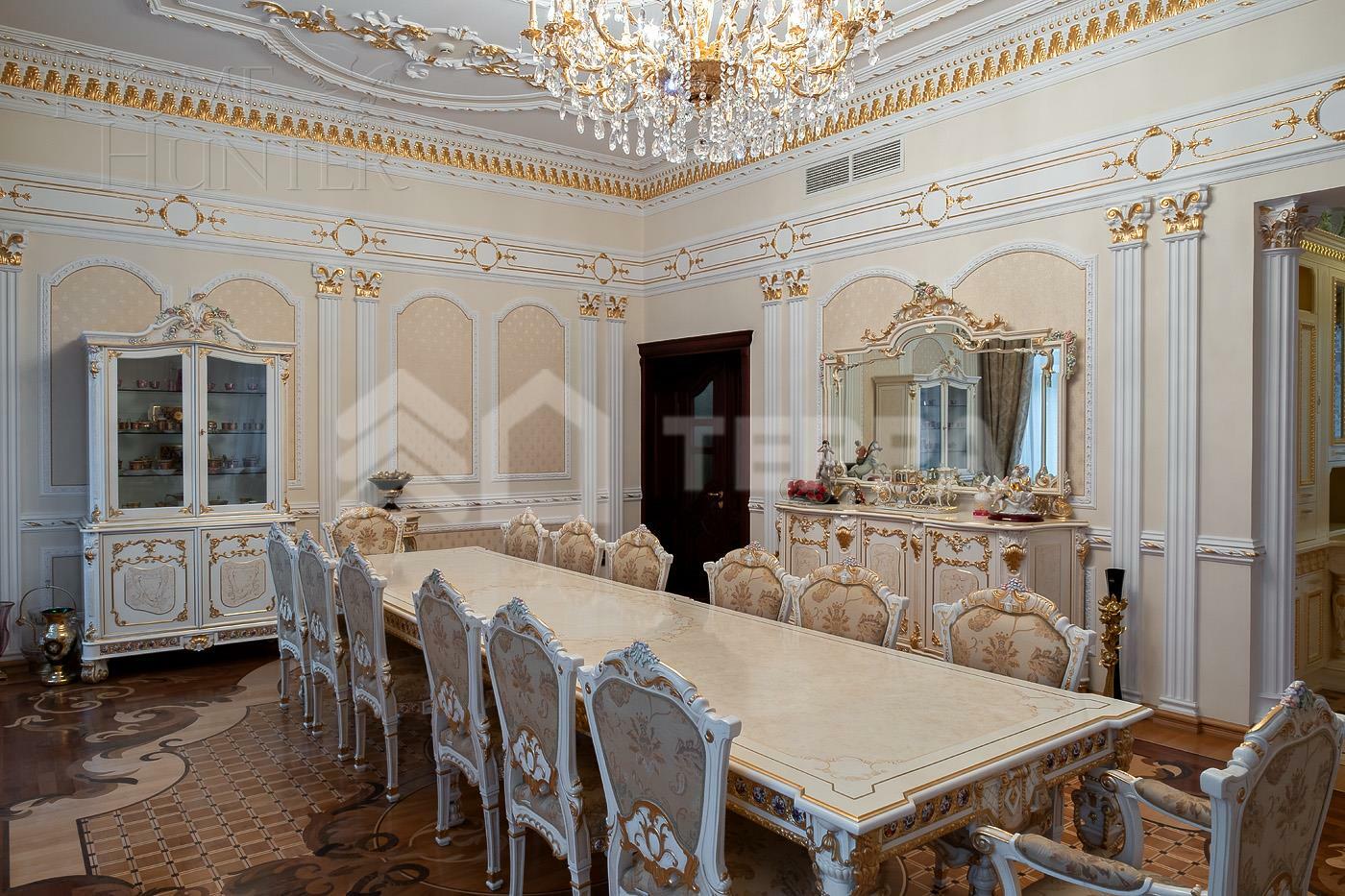 3-этажный коттедж 1 700 м² с отделкой