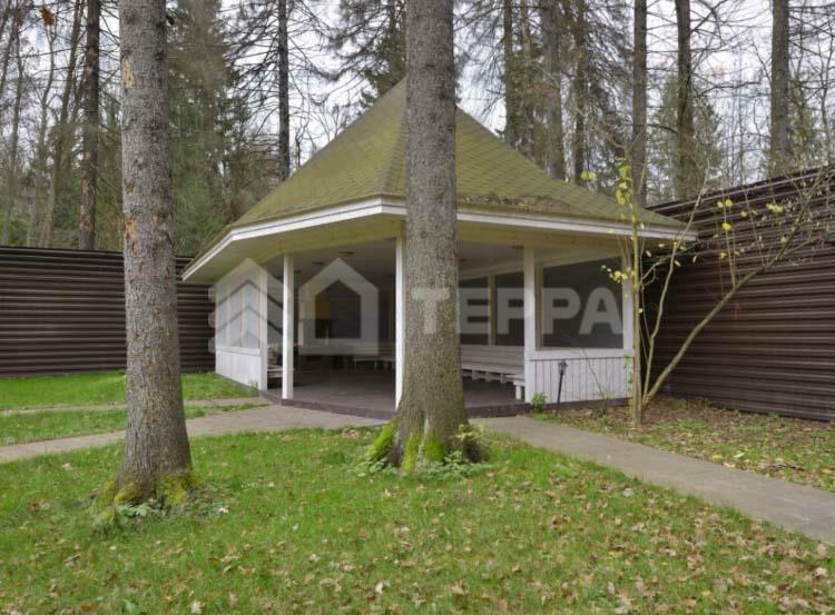 2-этажный коттедж 600 м² с отделкой