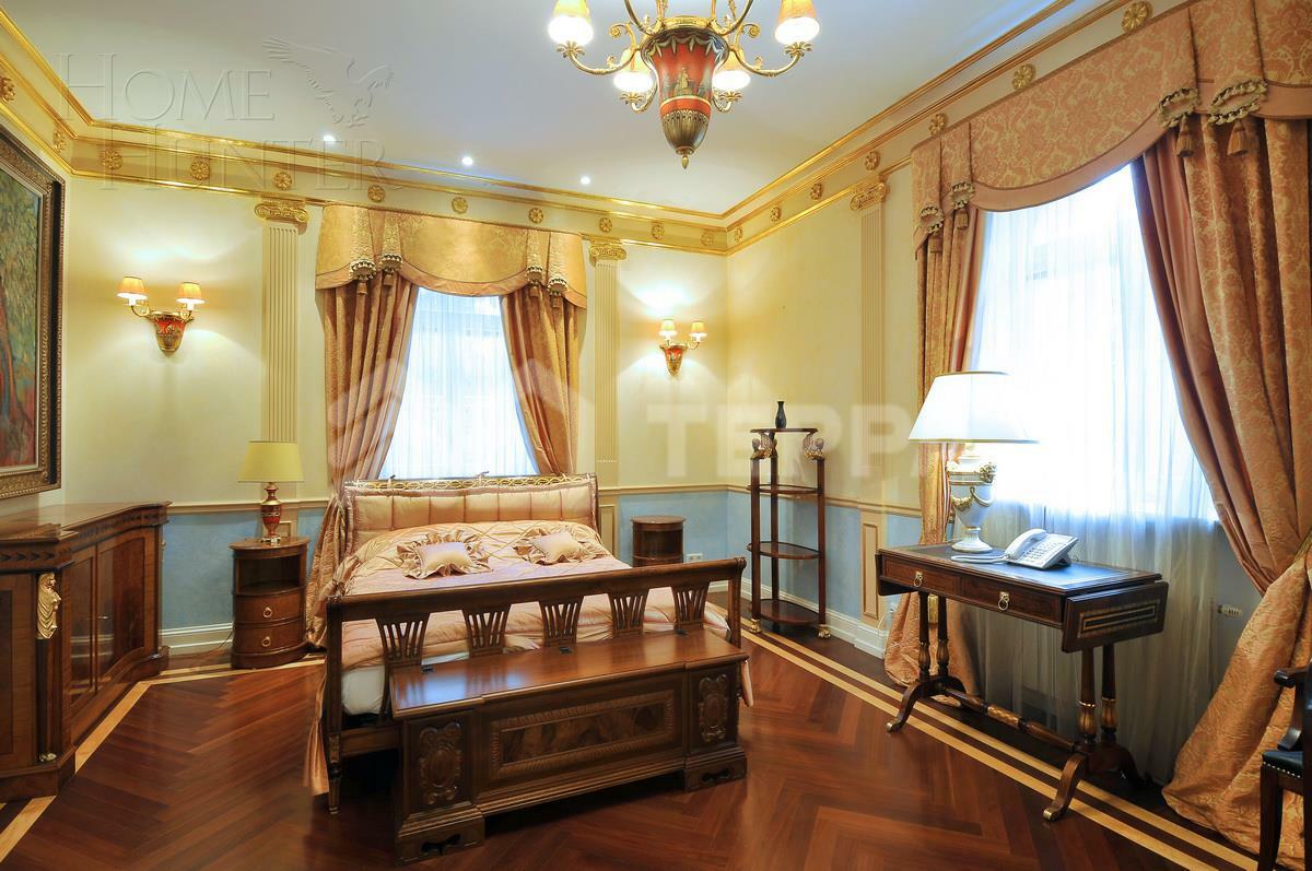 2-этажный коттедж 1 000 м² с отделкой