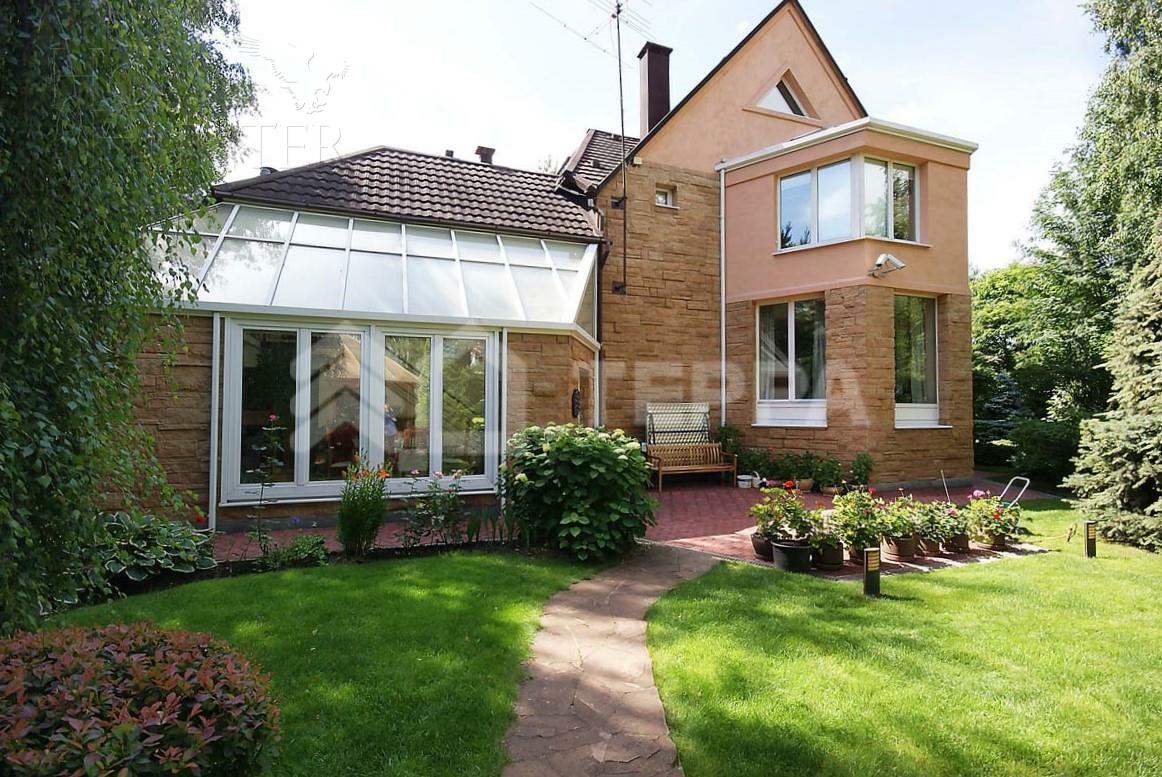 2-этажный коттедж 495 м² с отделкой