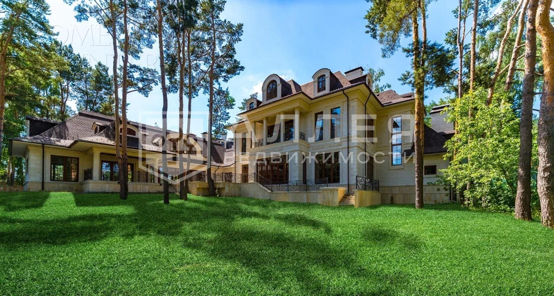 3-этажный коттедж 1 200 м² без отделки