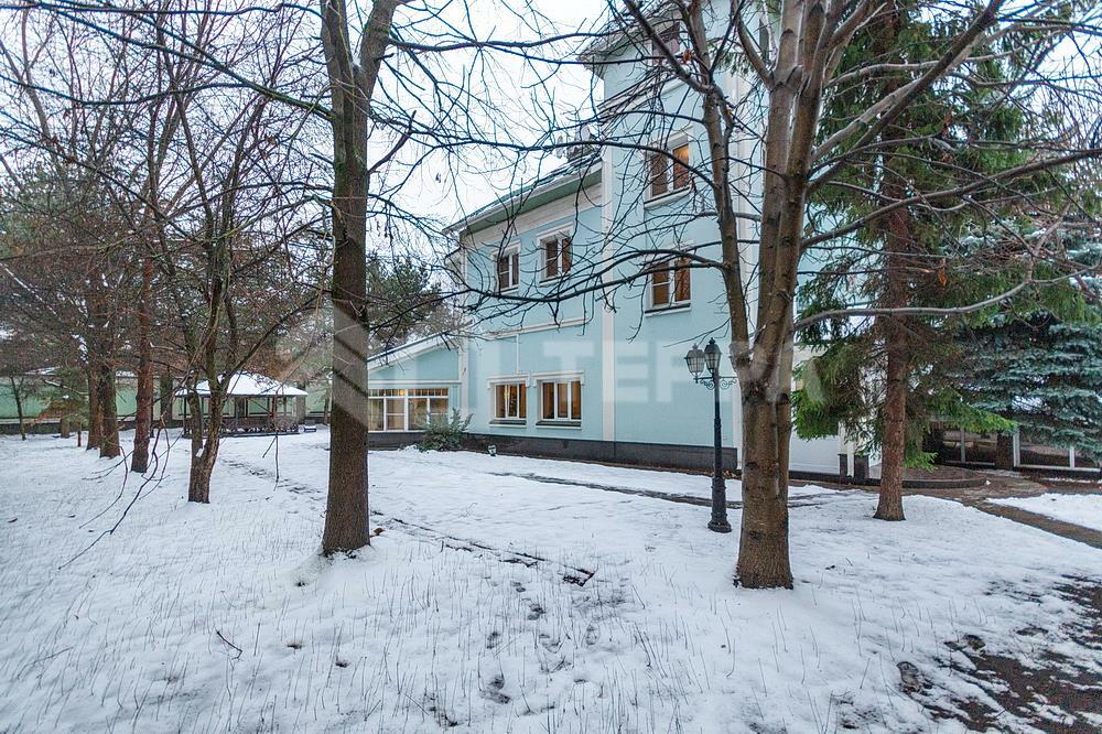 2-этажный коттедж 520 м² с отделкой