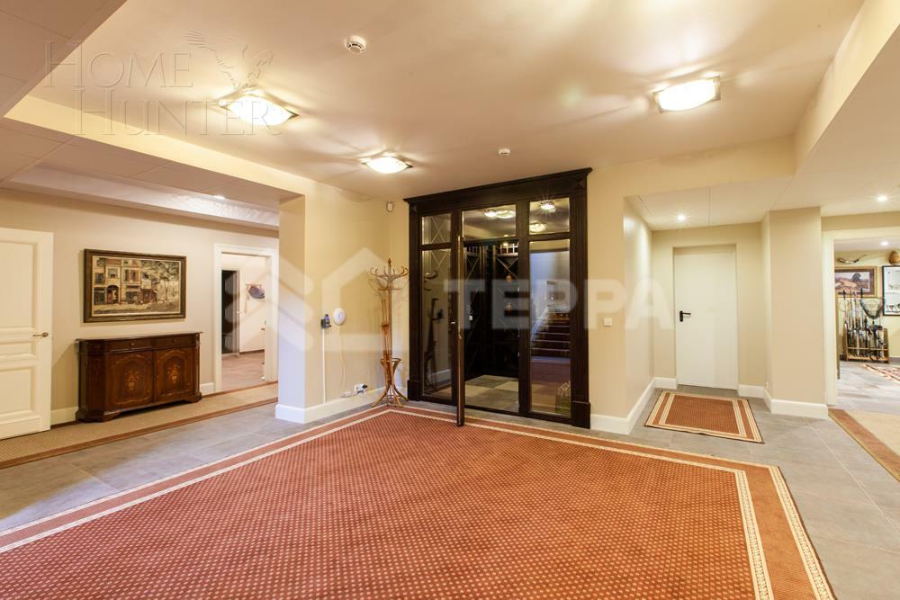 КОТТЕДЖ 972 м² с отделкой