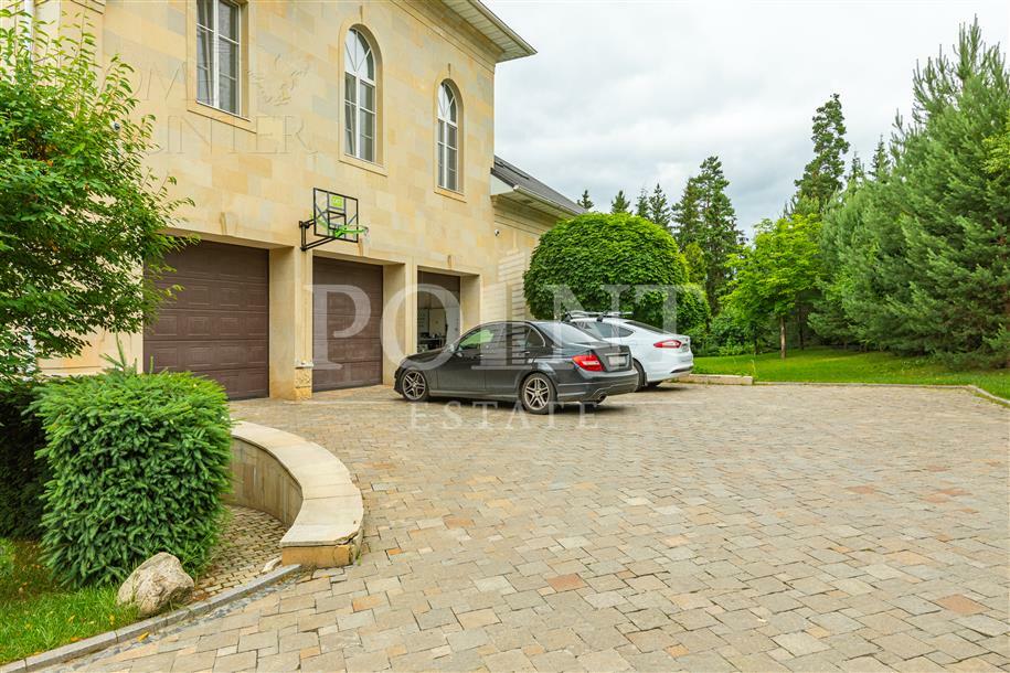 2-этажный коттедж 1 800 м² с отделкой