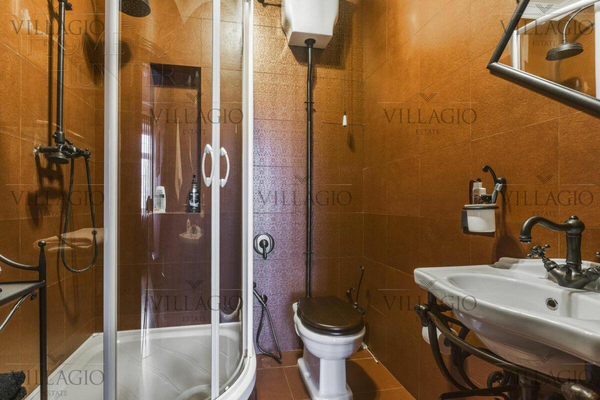 2-этажный коттедж 660 м² с отделкой