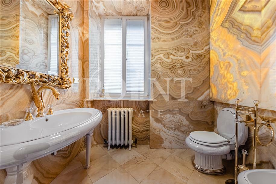 2-этажный коттедж 900 м² с отделкой