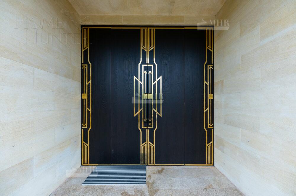 2-этажный коттедж 1 372 м² с отделкой