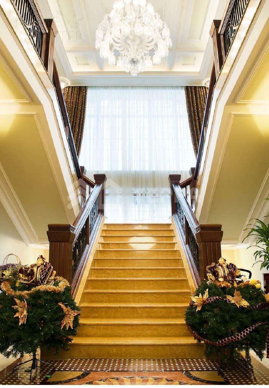 2-этажный коттедж 1 200 м² с отделкой