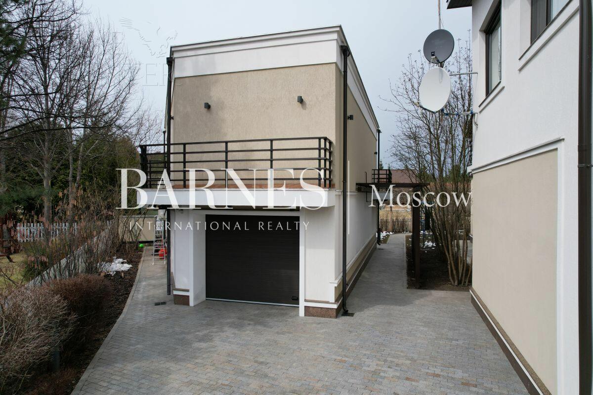 2-этажный коттедж 637 м² с отделкой