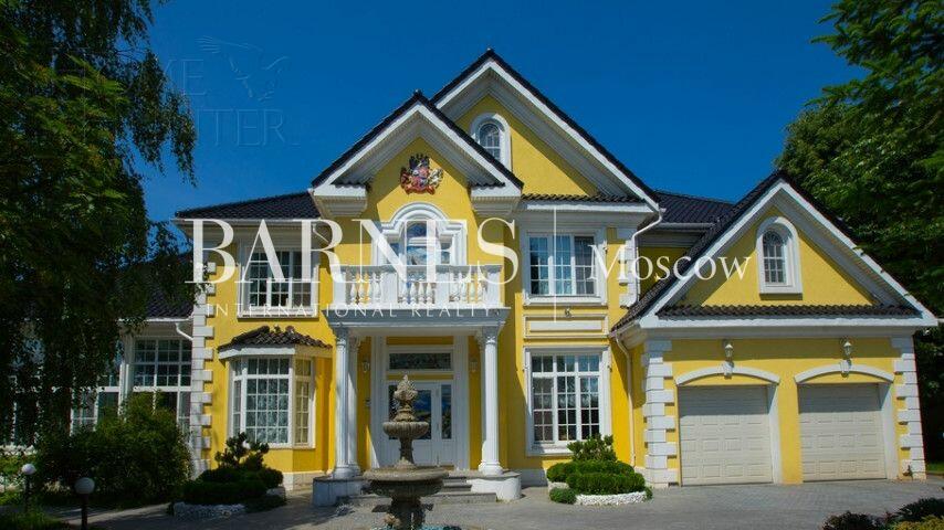 2-этажный коттедж 800 м² с отделкой