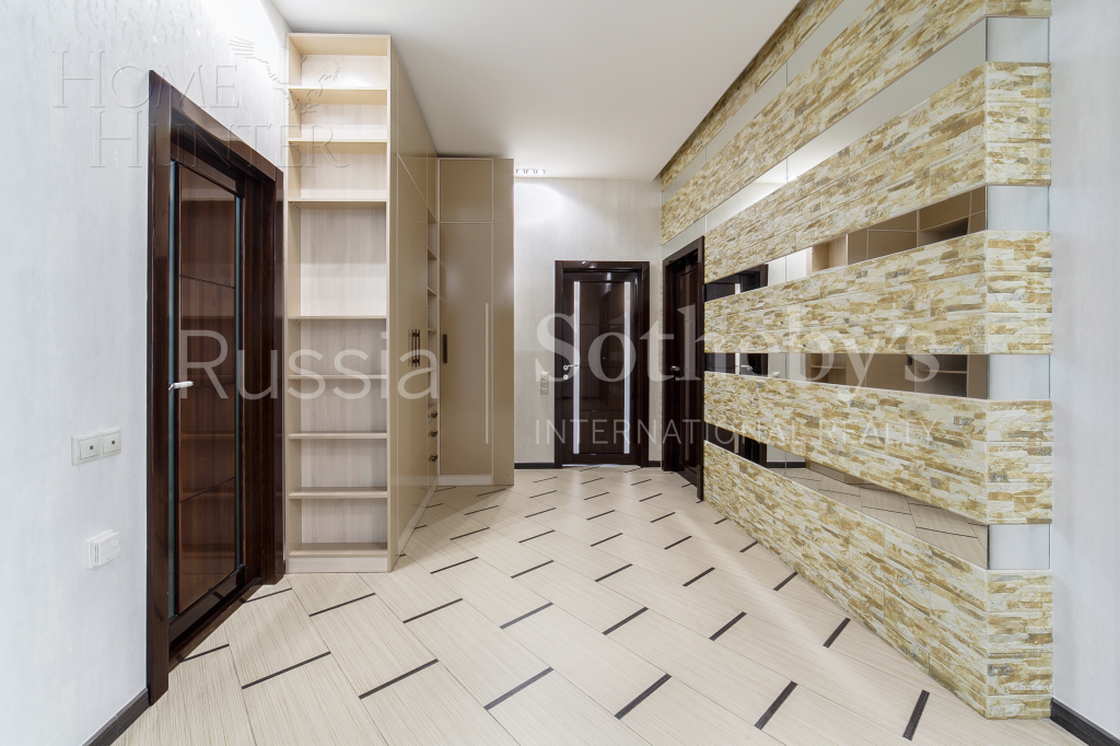 3-КОМН. КВАРТИРА С ОТДЕЛКОЙ 131 М² НА 4 ЭТАЖЕ