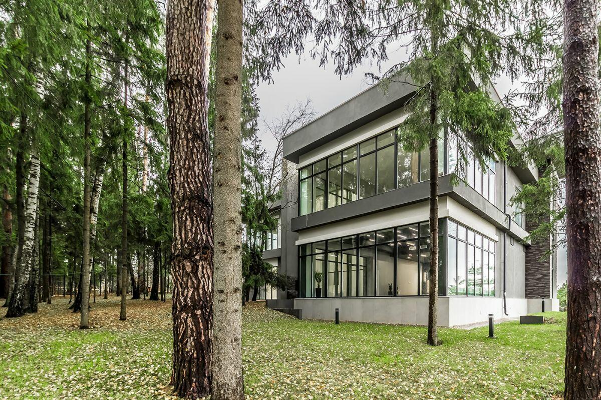 2-этажный коттедж 720 м² с отделкой