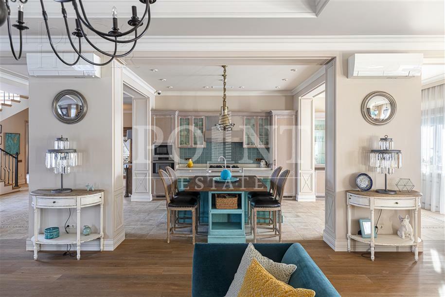 2-этажный коттедж 720 м² с отделкой