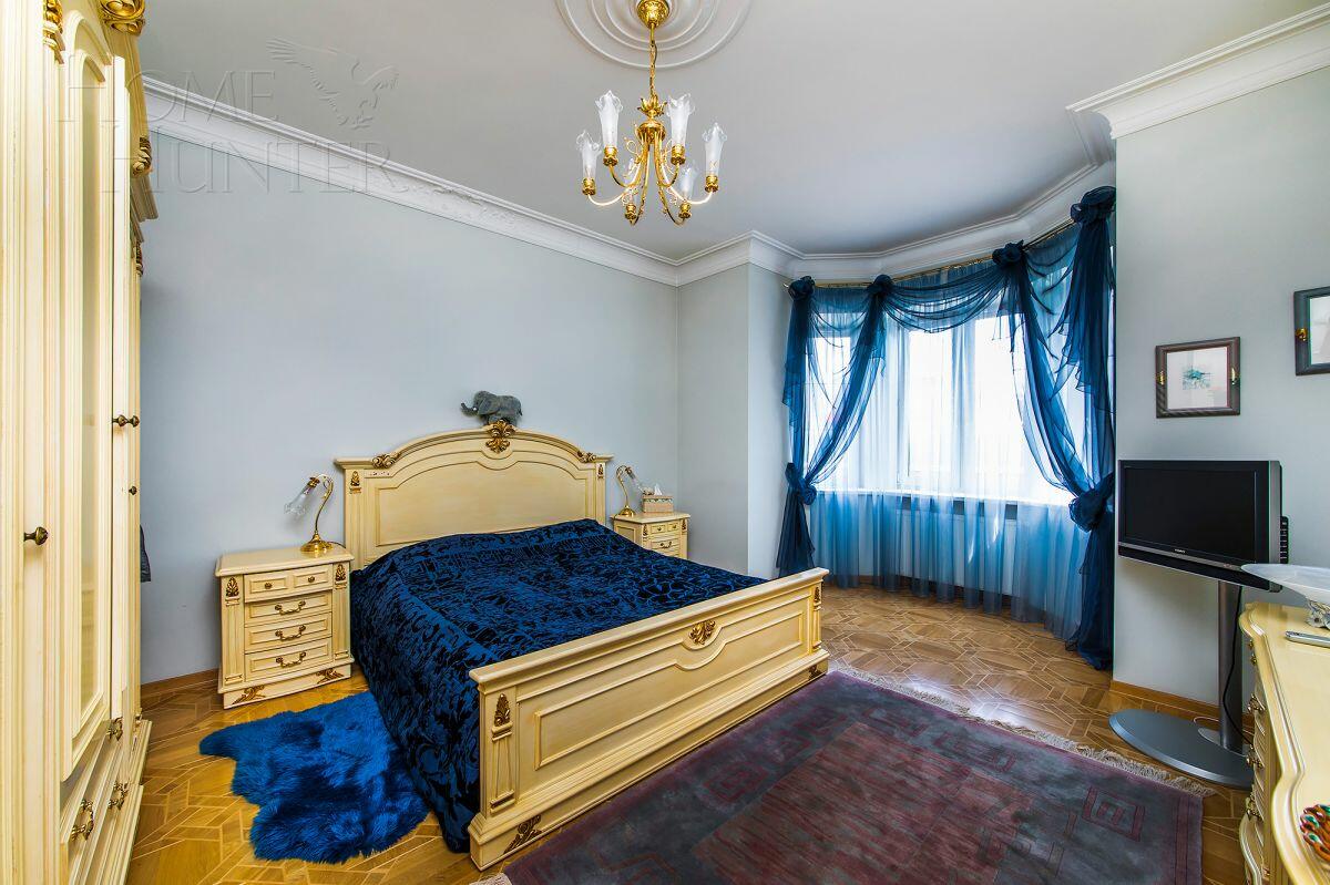 3-этажный коттедж 780 м² с отделкой