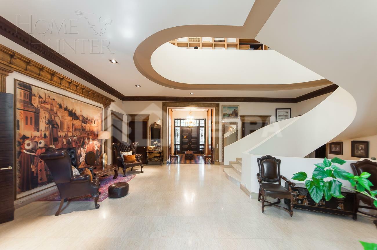 2-этажный коттедж 1 400 м² с отделкой