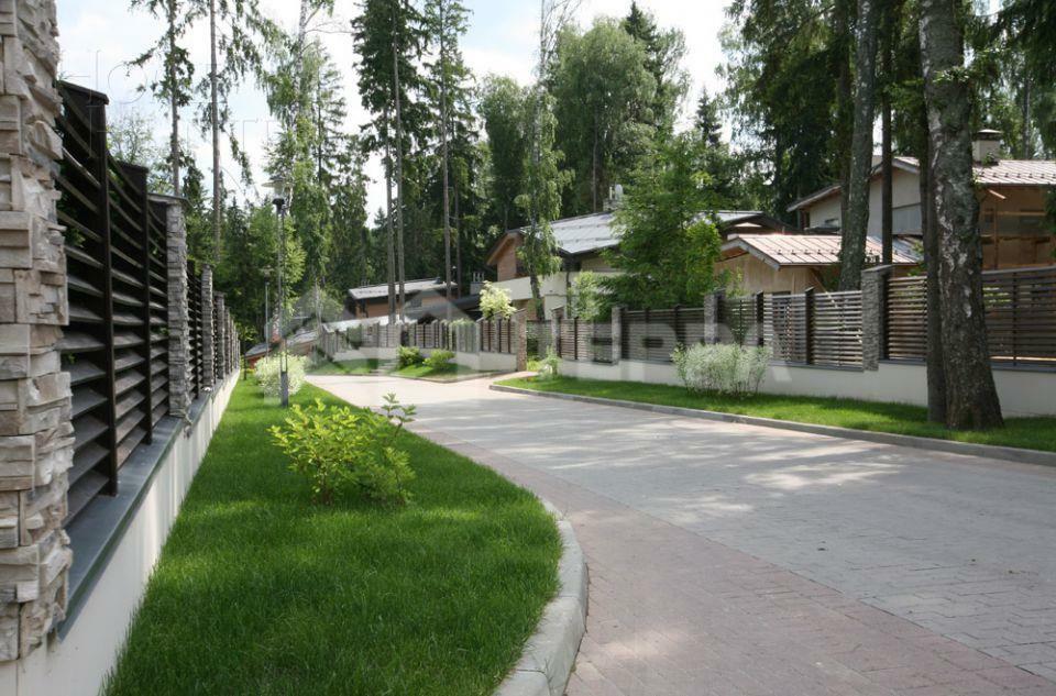 2-этажный коттедж 760 м² без отделки