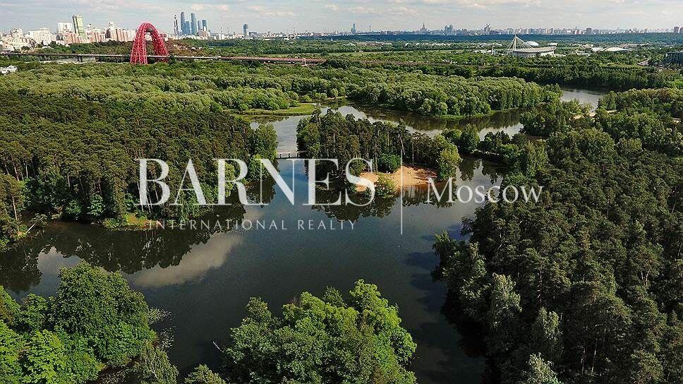 2-этажный коттедж 1 703.4 м² без отделки