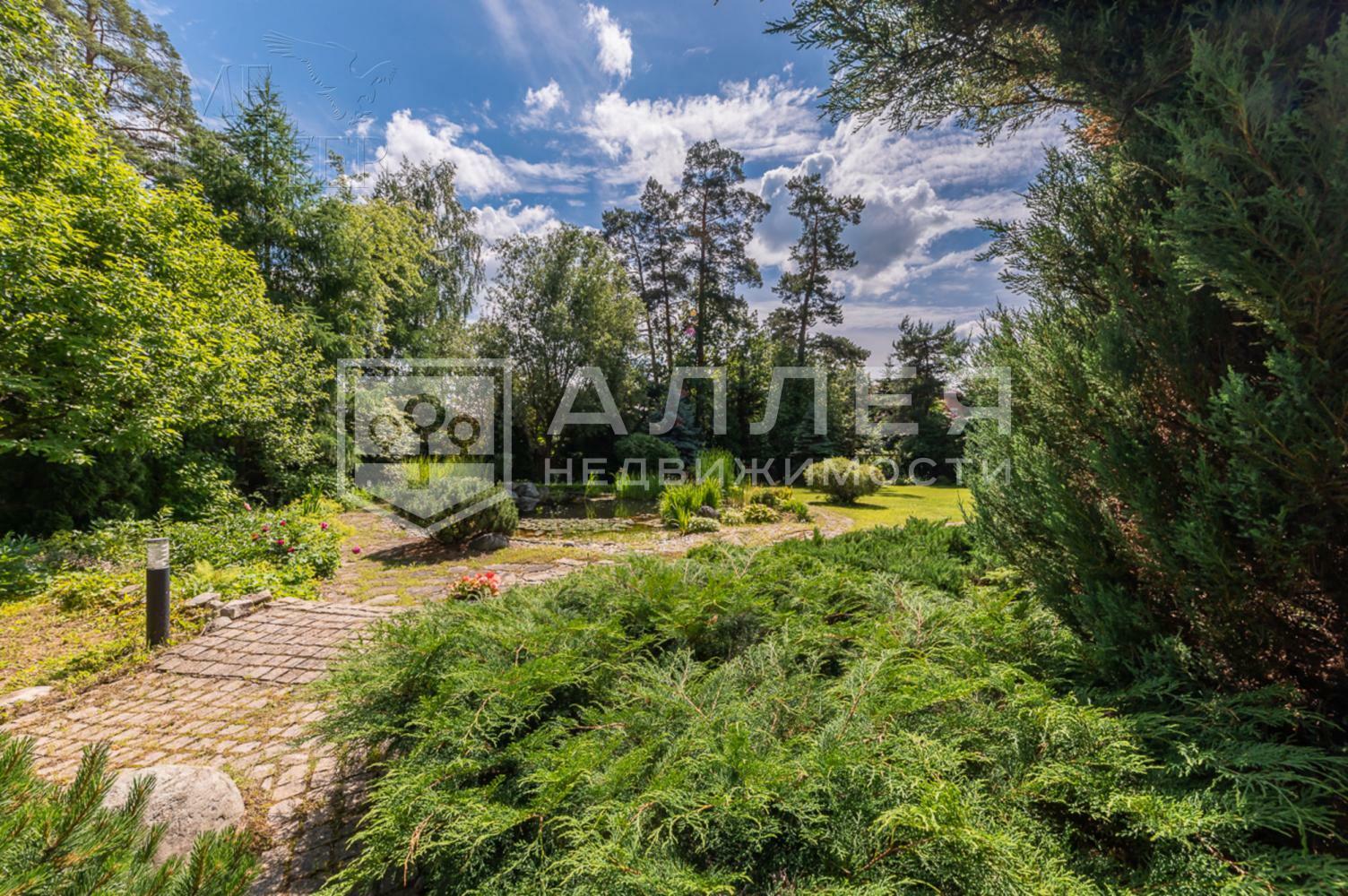 3-этажный коттедж 541 м² с отделкой