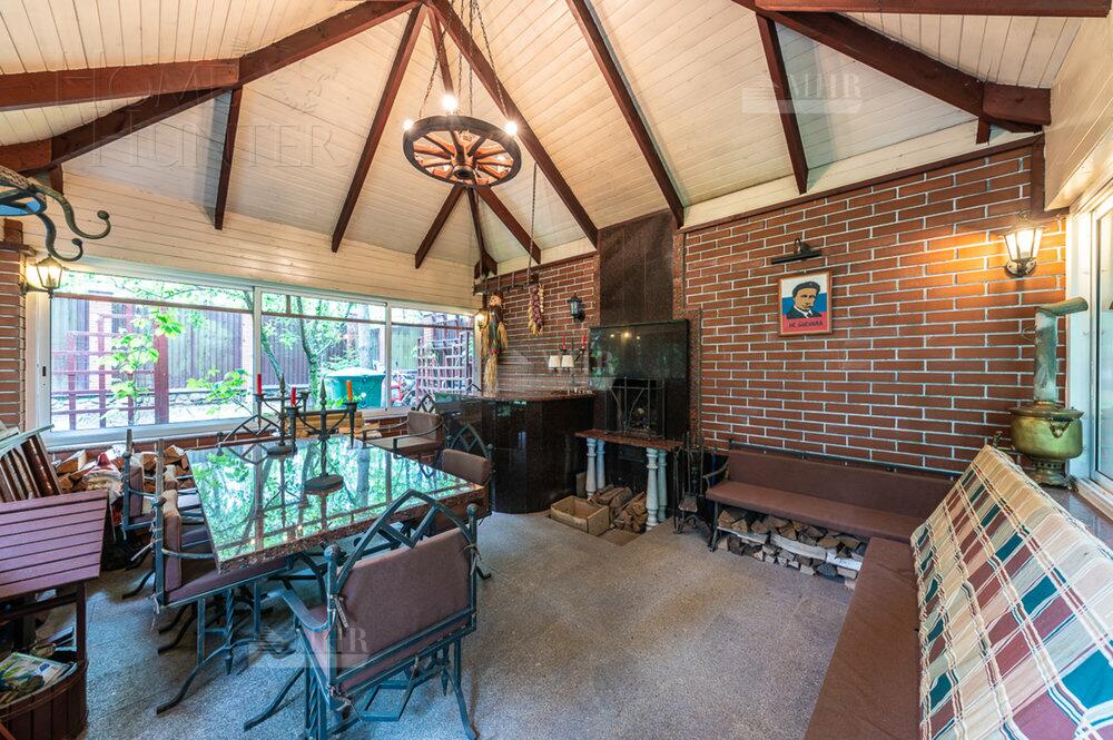 2-этажный коттедж 740 м² с отделкой